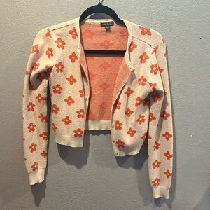 Very soft flower cardigan!